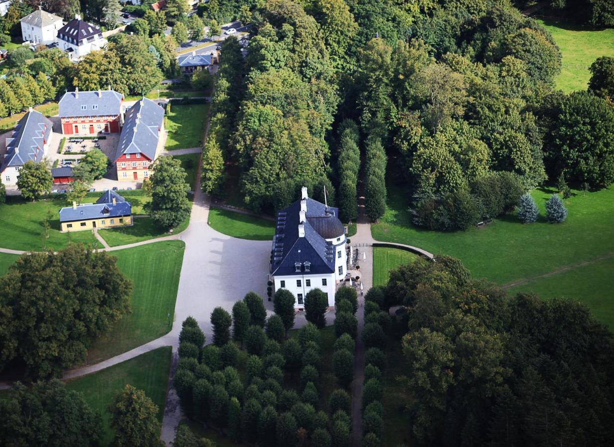 Bernstorff Castle Hotel Gentofte Exterior photo